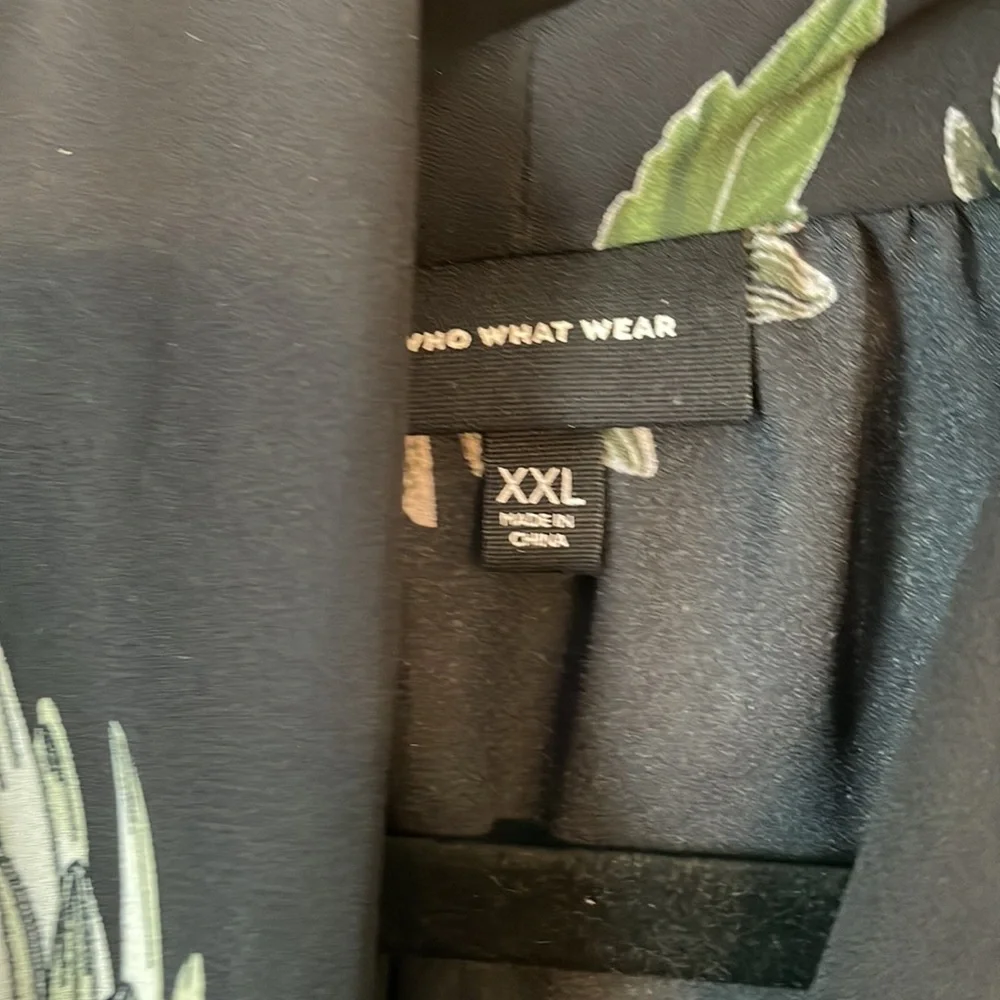 WWW Blouse - Picture 2 of 2